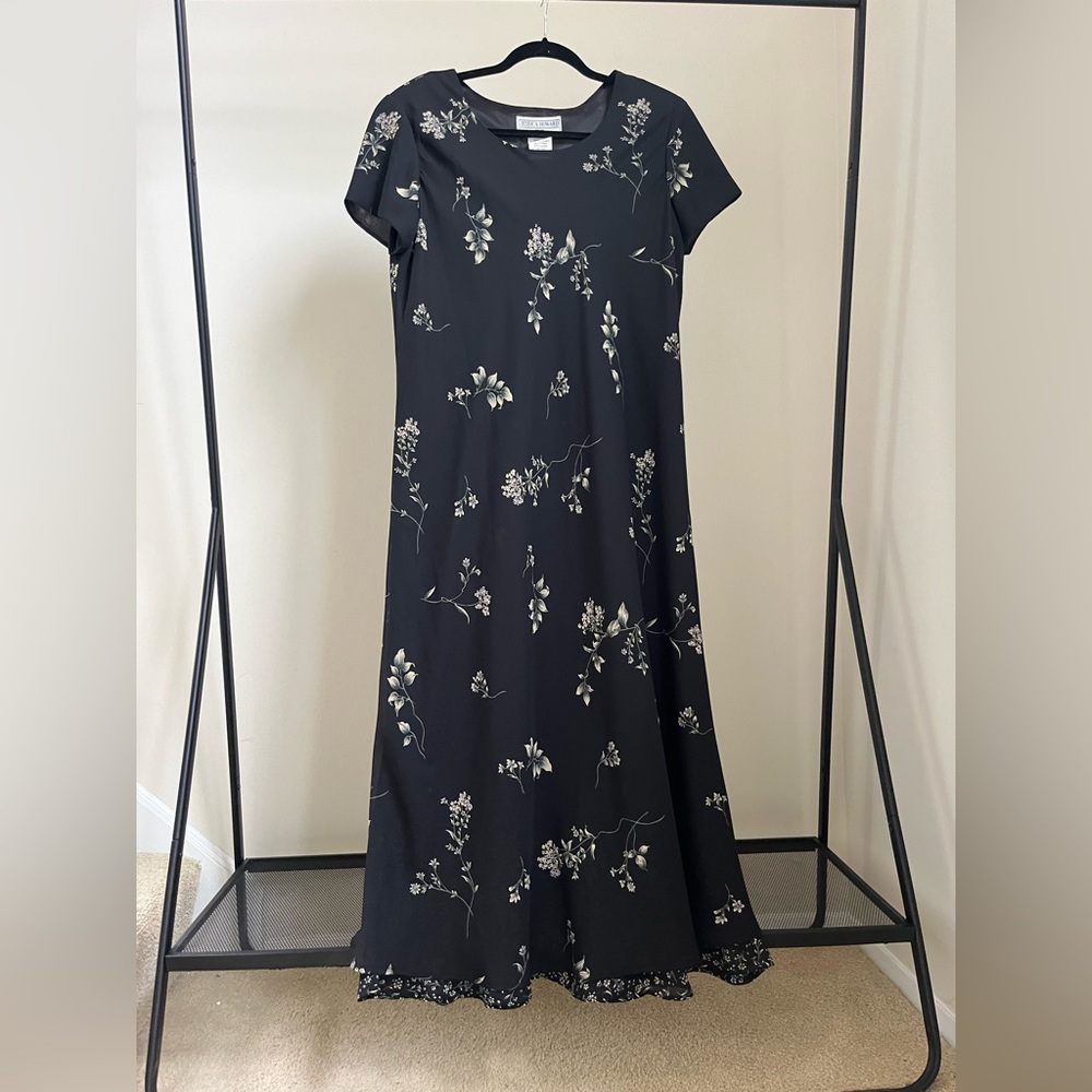 Jessica Howard • Short Sleeve A-Line/Midi Dress